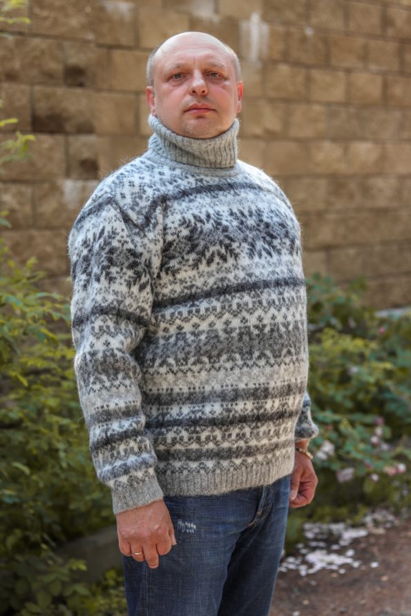 Свитер мужской с горлом шерстяной в исландском стиле
