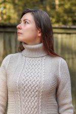 Длинный норвежский свитер с косам для девушек бежевый