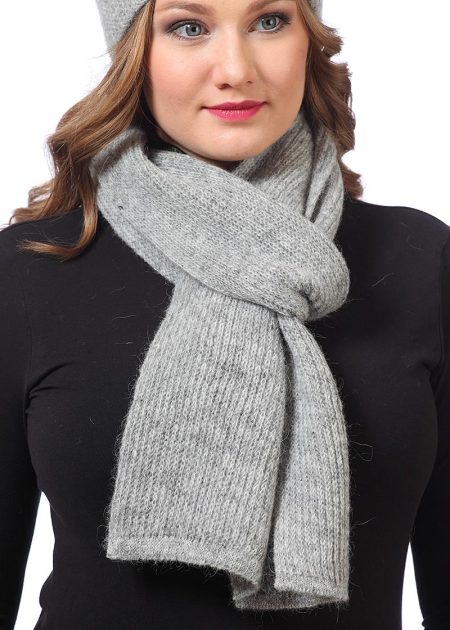 Вязанный шарф длинный светло-серый ∙ 200×18 см