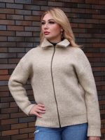 Жакет шерстяной суровый с воротником