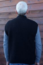 Жилет вязаный на пуговицах мужской