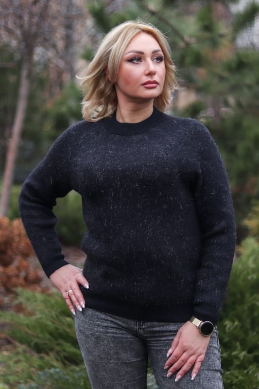 Джемпер шерстяной черный Джемпер шерстяной черный