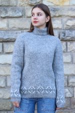 Зимний свитер женский с горлом теплый шерстяной Зимний свитер женский с горлом теплый шерстяной