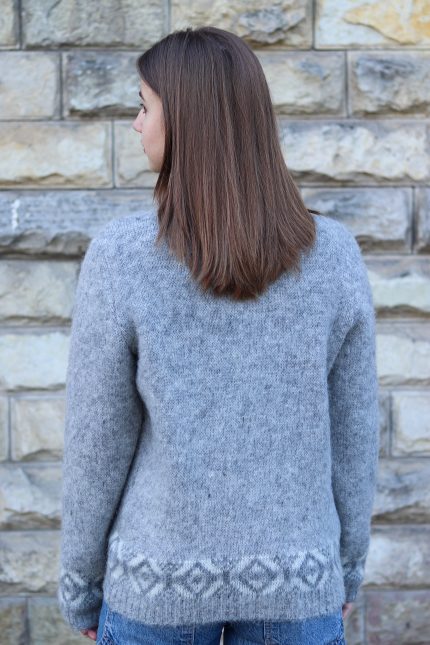 Зимний свитер женский с горлом теплый шерстяной