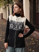 Жилет вязаный женский с узором