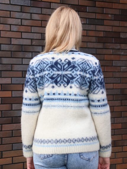 Кардиган вязаный женский на молнии с узором