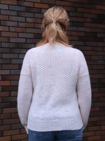 Свитер шерстяной белый Свитер шерстяной белый