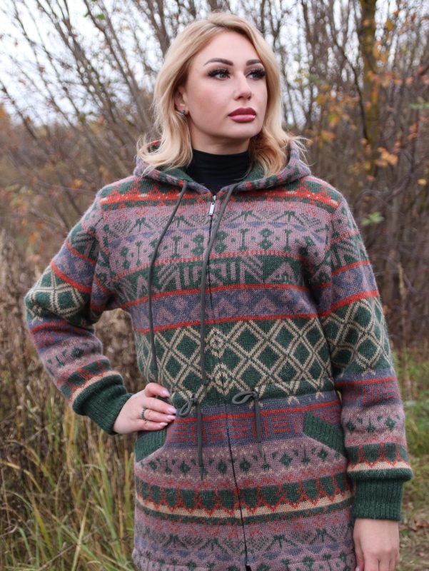 Жакет шерстяной с капюшоном