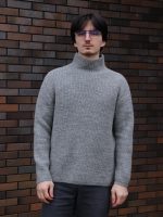 Зимний мужской свитер однотонный Зимний мужской свитер однотонный