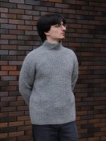 Зимний мужской свитер однотонный Зимний мужской свитер однотонный