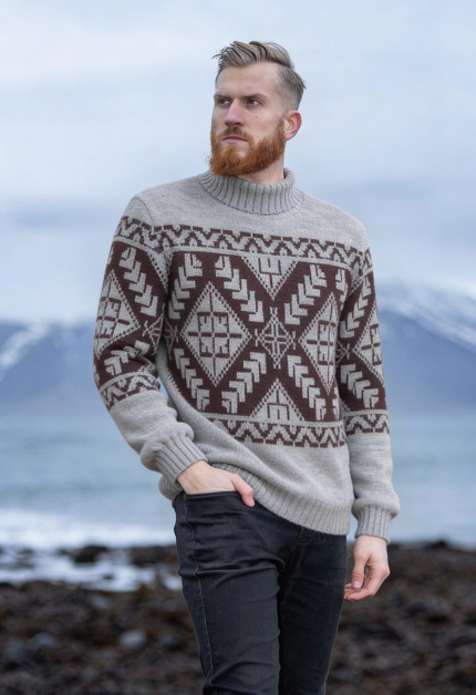 Зимний мужской свитер с горлом шерстяной с узорами