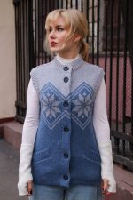 Жилет вязаный женский с узором