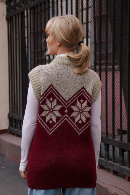 Жилет вязаный женский с узором