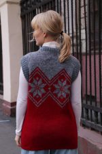 Жилет вязаный женский с узором Жилет вязаный женский с узором